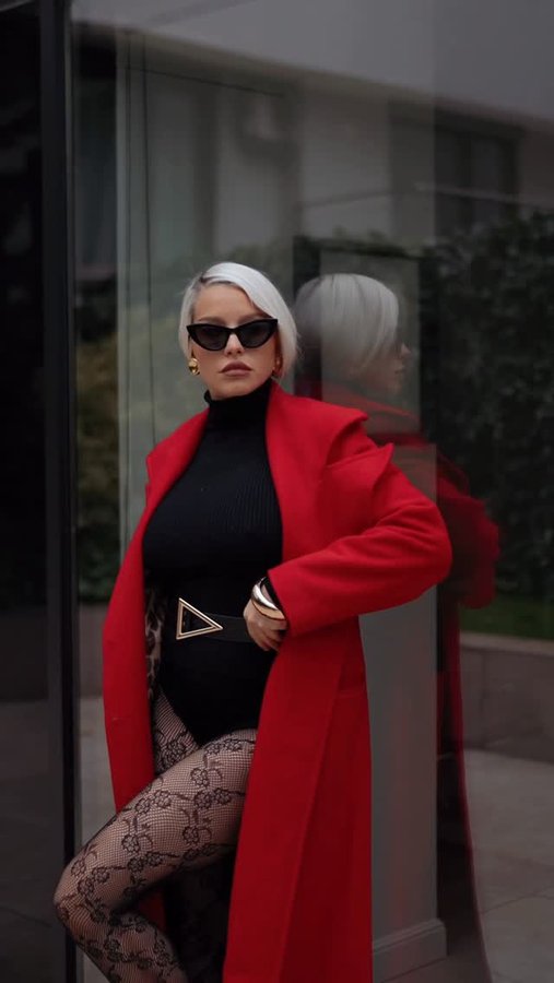 Instagram post by @grebenisancarmen for Penti. Caption reads: Slowly stepping into fall with Pentilicious pieces....