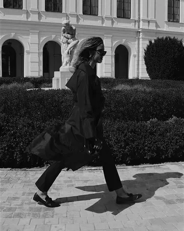 Instagram post by @nanaszeiler for GINO ROSSI. Caption reads: spring days here with @ginorossiofficial 
use ....