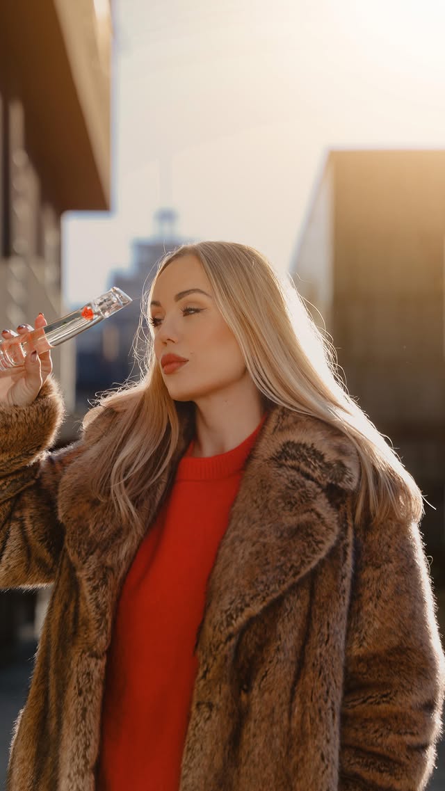 Instagram post by @katarina_bencek for KENZO Parfums. Caption reads: Oglas/ “FLOWER BY @kenzoparfums LA RÉCOLTE....