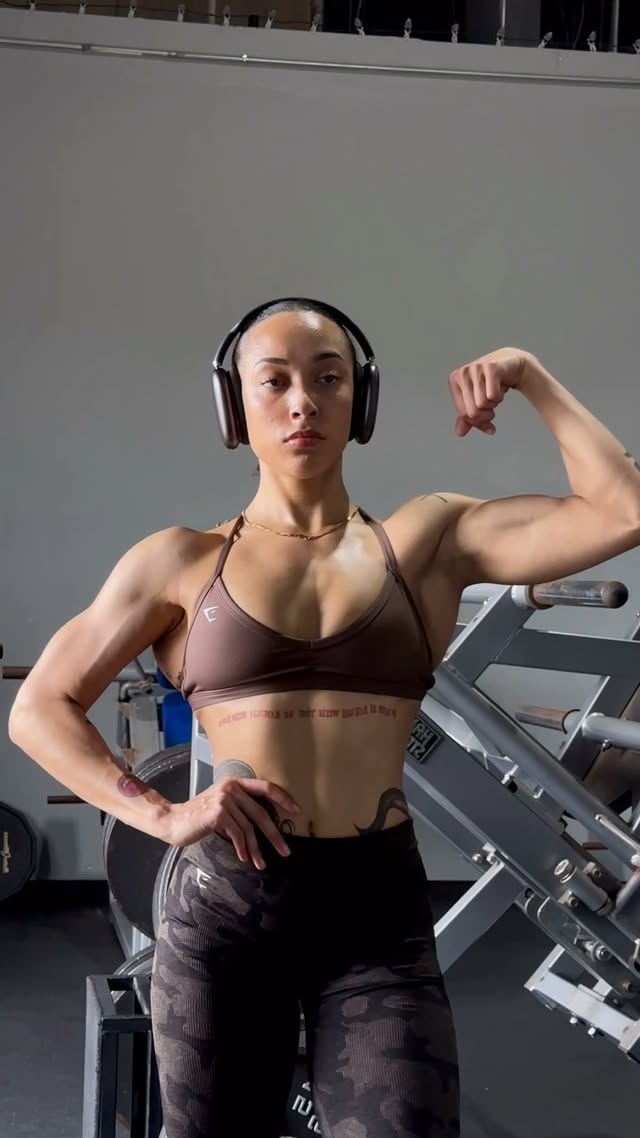 Instagram post by an influencer for Gymshark. Caption reads: [...] it’s just luck if you say so @gymshark dc....
