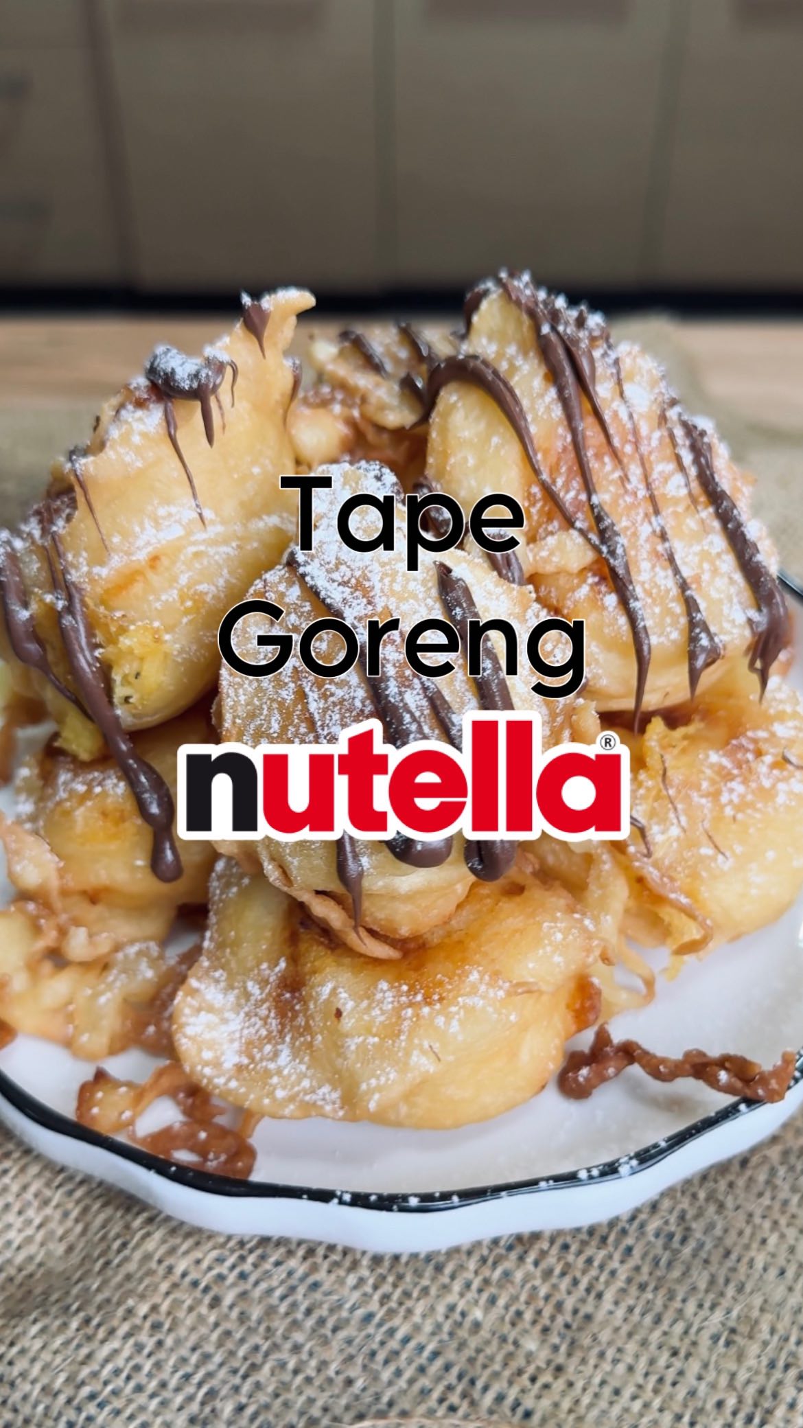 Instagram post by @machelwie for Nutella. Caption reads: Menu takjil kali inii simpel banget, tapi aku....