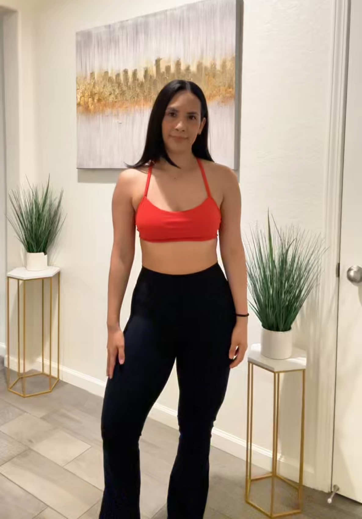 TikTok post by @esmerfit_ for PAVOI Active. Caption reads: [...] through the link in this video🫶🙂 @Pavoi....