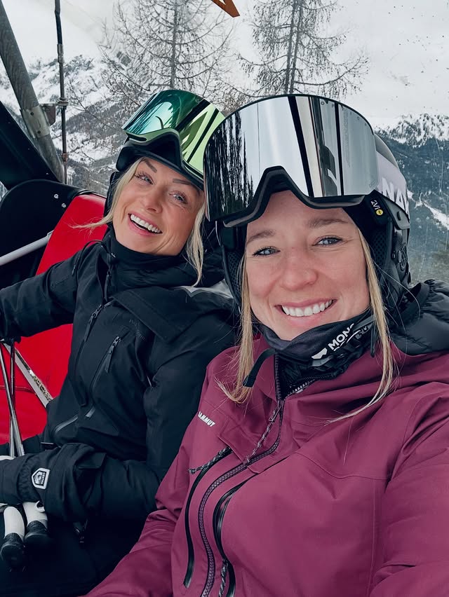 Instagram post by @twogirlswhoski for NAKED Optics. Caption reads: Girls fun 💕🙌 
.
.
.
#twogirlswhoski #weekend....