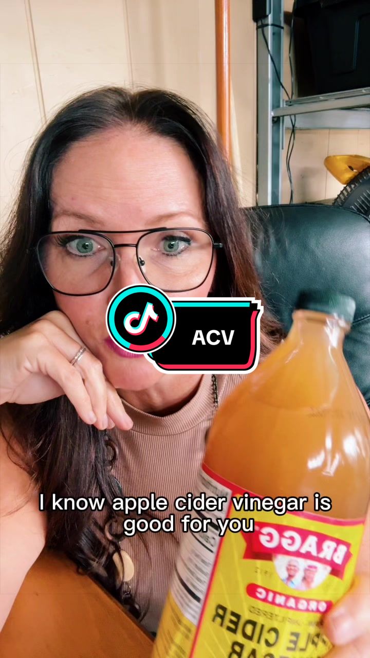 TikTok post by @jennyrowell for FOODOLOGY US. Caption reads: [...] #WomenOver40Fitness @FOODOLOGY US.