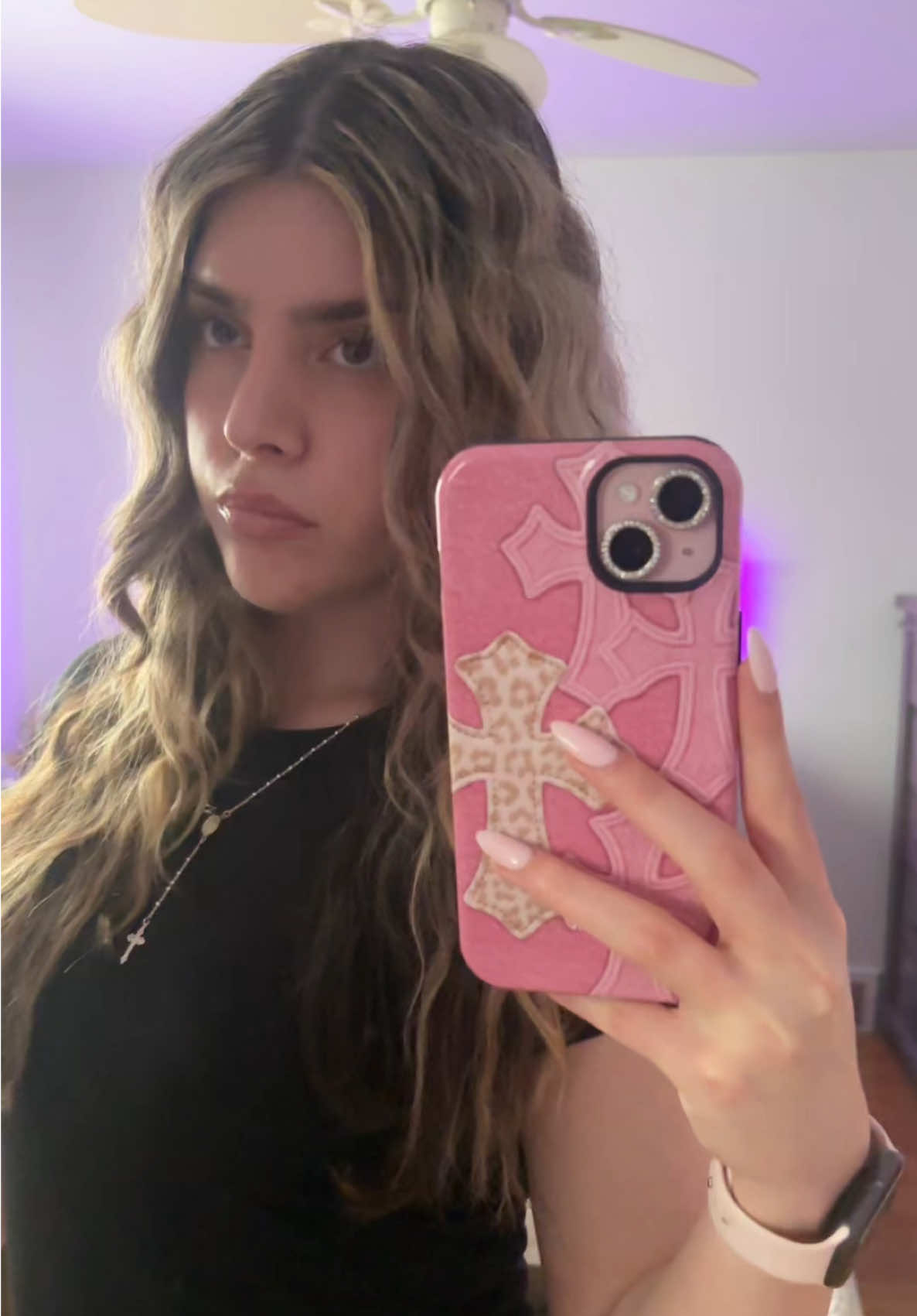 TikTok post by @vanessaalmaki for Blunt Cases. Caption reads: @Blunt Cases obsessed <3.