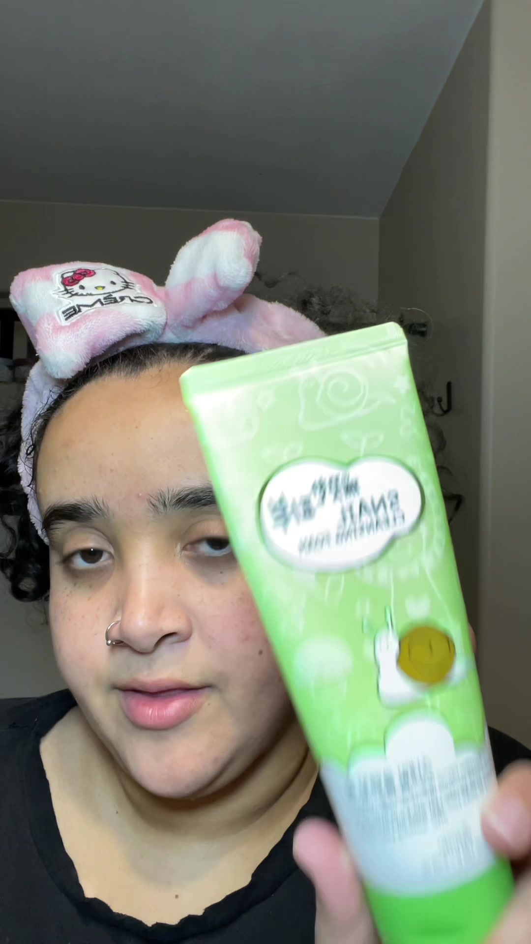 TikTok post by @kelsey.skincareee for Axis-y. Caption reads: Axisy and Mediheal send me a supply [...].