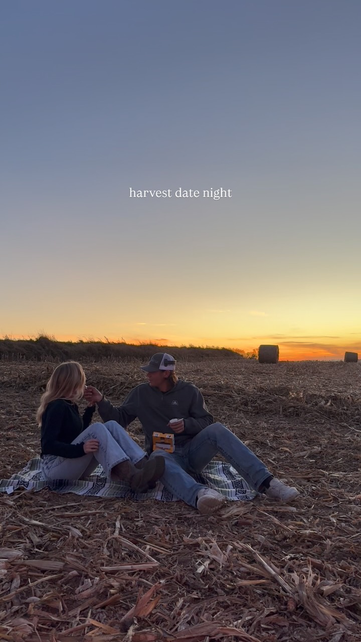 Instagram post by @livandty12 for Kwik Trip. Caption reads: kwik and easy supper for tonight

 @kwiktrip....