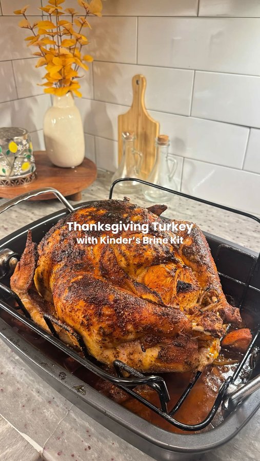 Instagram post by @itsdayswithdae for Kinder's. Caption reads: It’s officially turkey season, and you know I had....