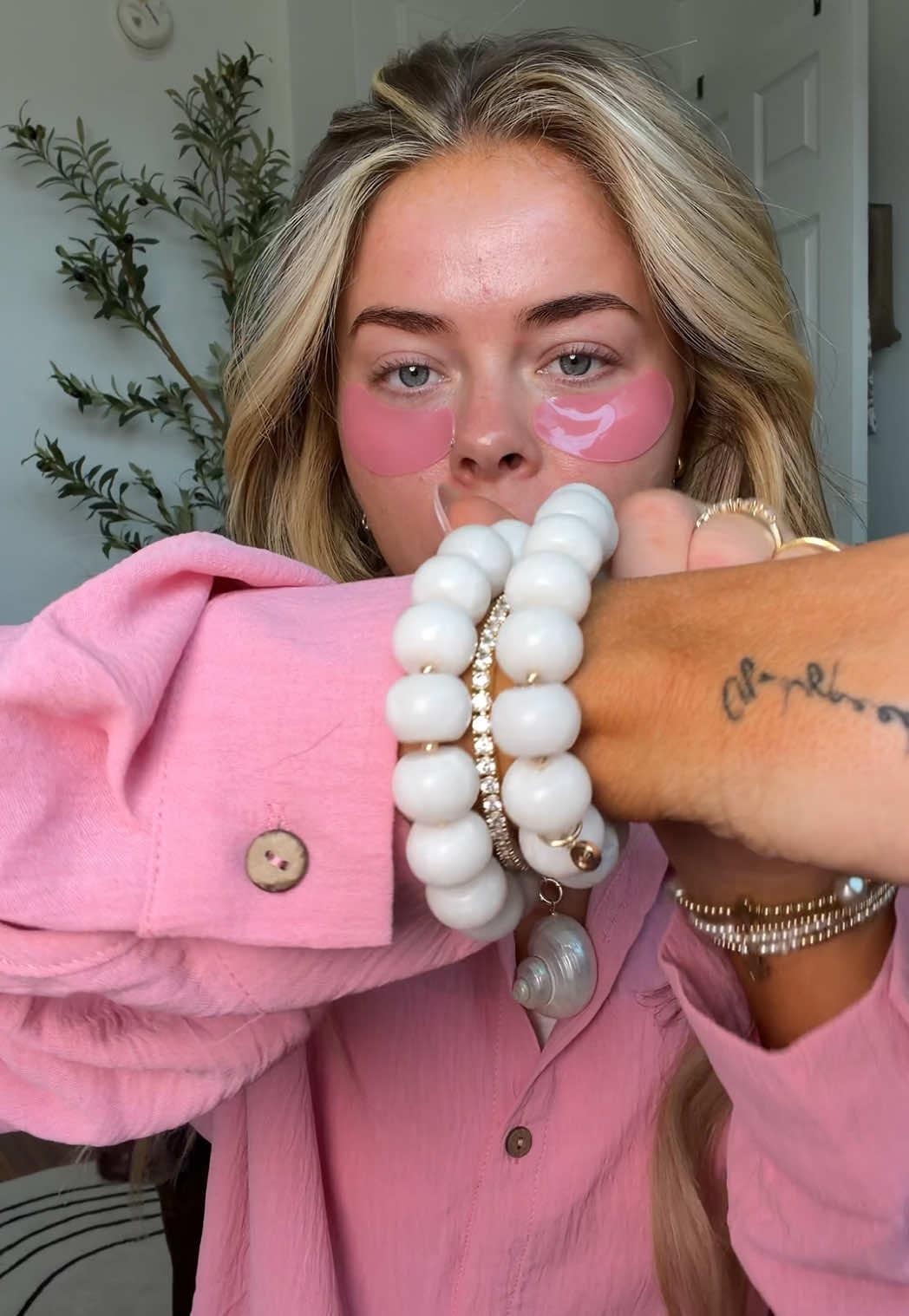 TikTok post by @tiiffancy for Ettika. Caption reads: summer jewelry w @Ettika 🌞🩵🐚✨ #fyp #jewelry....