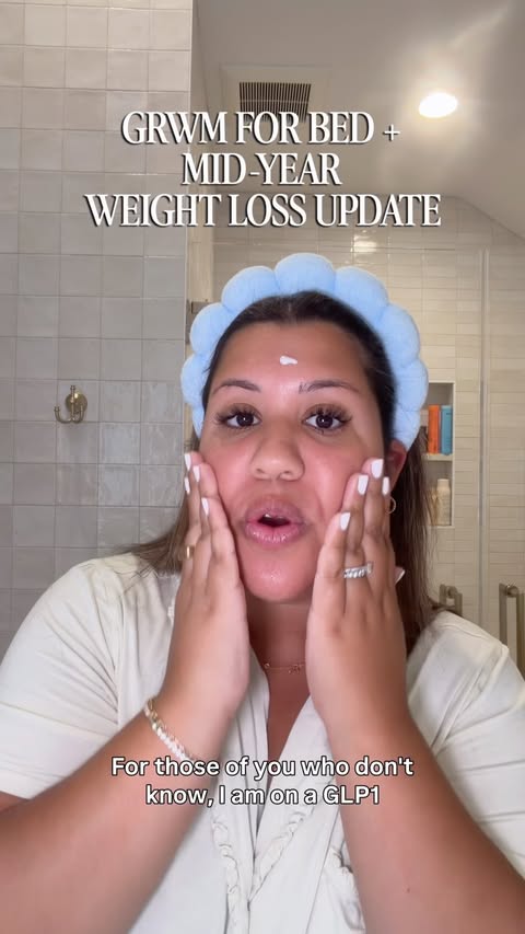 Instagram post by @the.emily.phillips for WeightWatchers. Caption reads: [...] apply, offer ends 08/30. @weightwatchers....