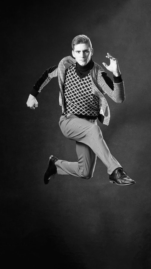 Instagram post by @johngressmedia for Elinchrom. Caption reads: [...] from a video of me using the New Elinchrom....