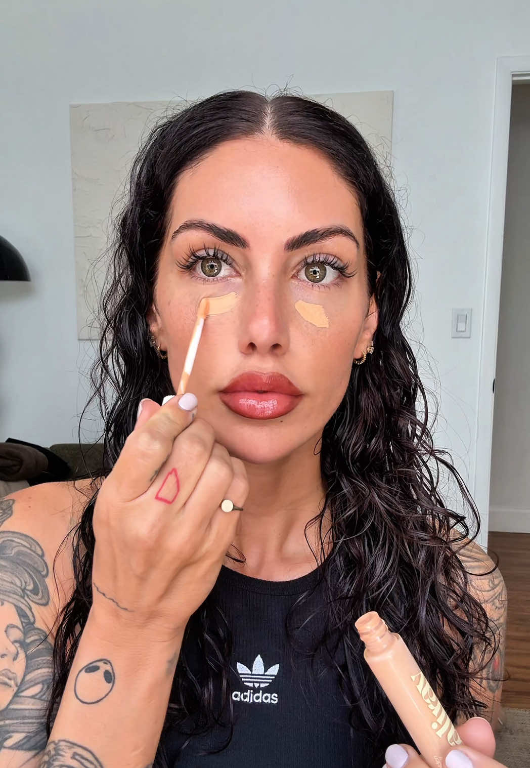 TikTok post by @ivajorg for Caliray. Caption reads: [...] #dewymakeup #makeuptutorial  @caliray beauty....