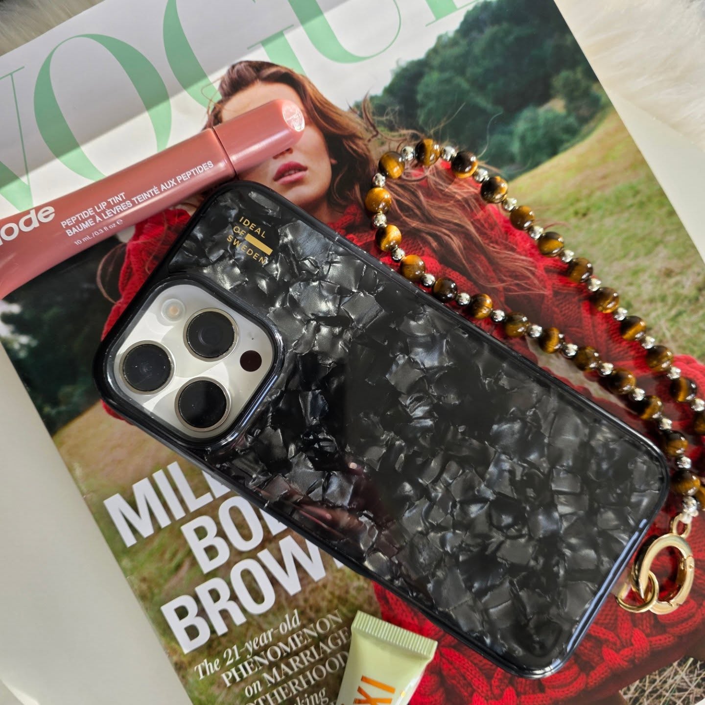 Instagram post by @taviben.kitchen for idealofsweden. Caption reads: [...] 60% off 🤯

BLACK FRIDAY STEAL ALERT 🚨🖤....