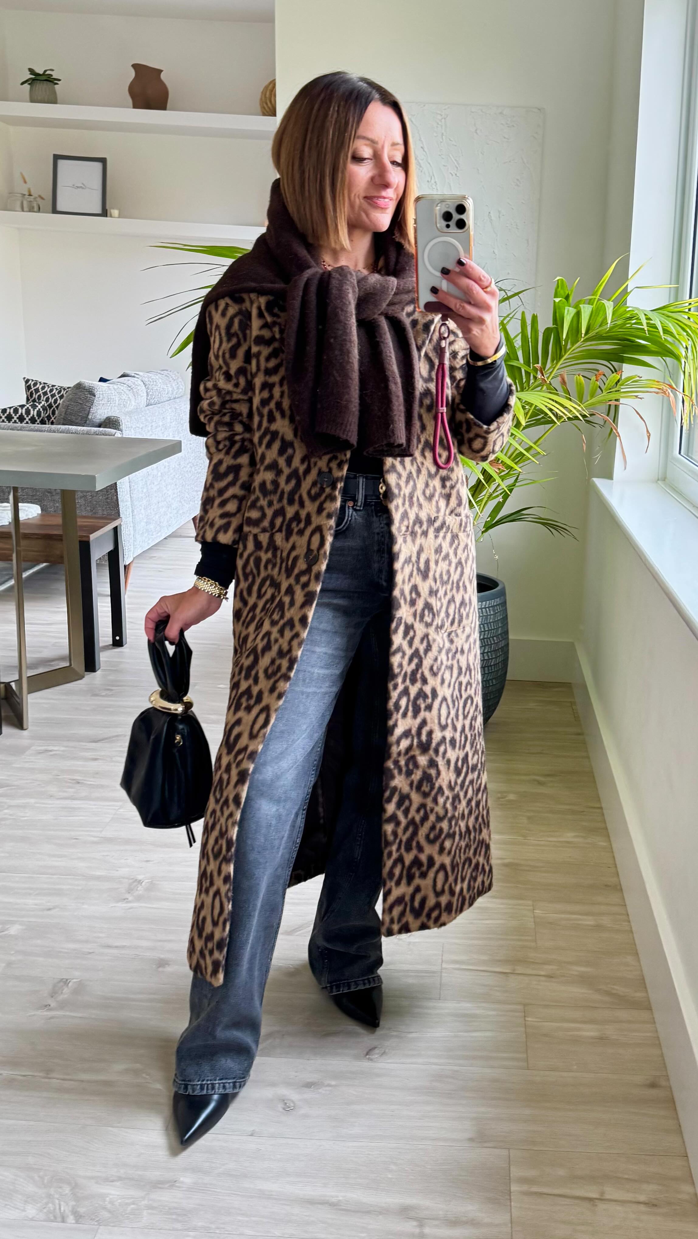 Instagram post by @missionstyle_ for Topshop. Caption reads: *long coats enter the chat 

I’ve had this....