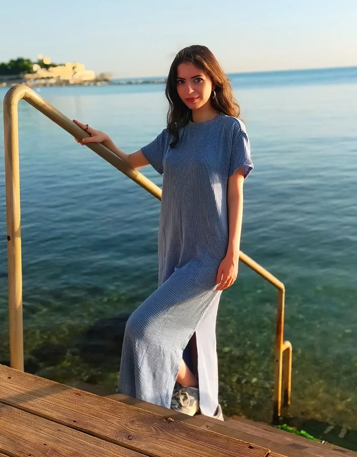 Instagram post by @gloryle98 for ZAFUL. Caption reads: Summer season 2025 🏖️⛵☀️🌊🌡️💙 👗Dress: @zaful....