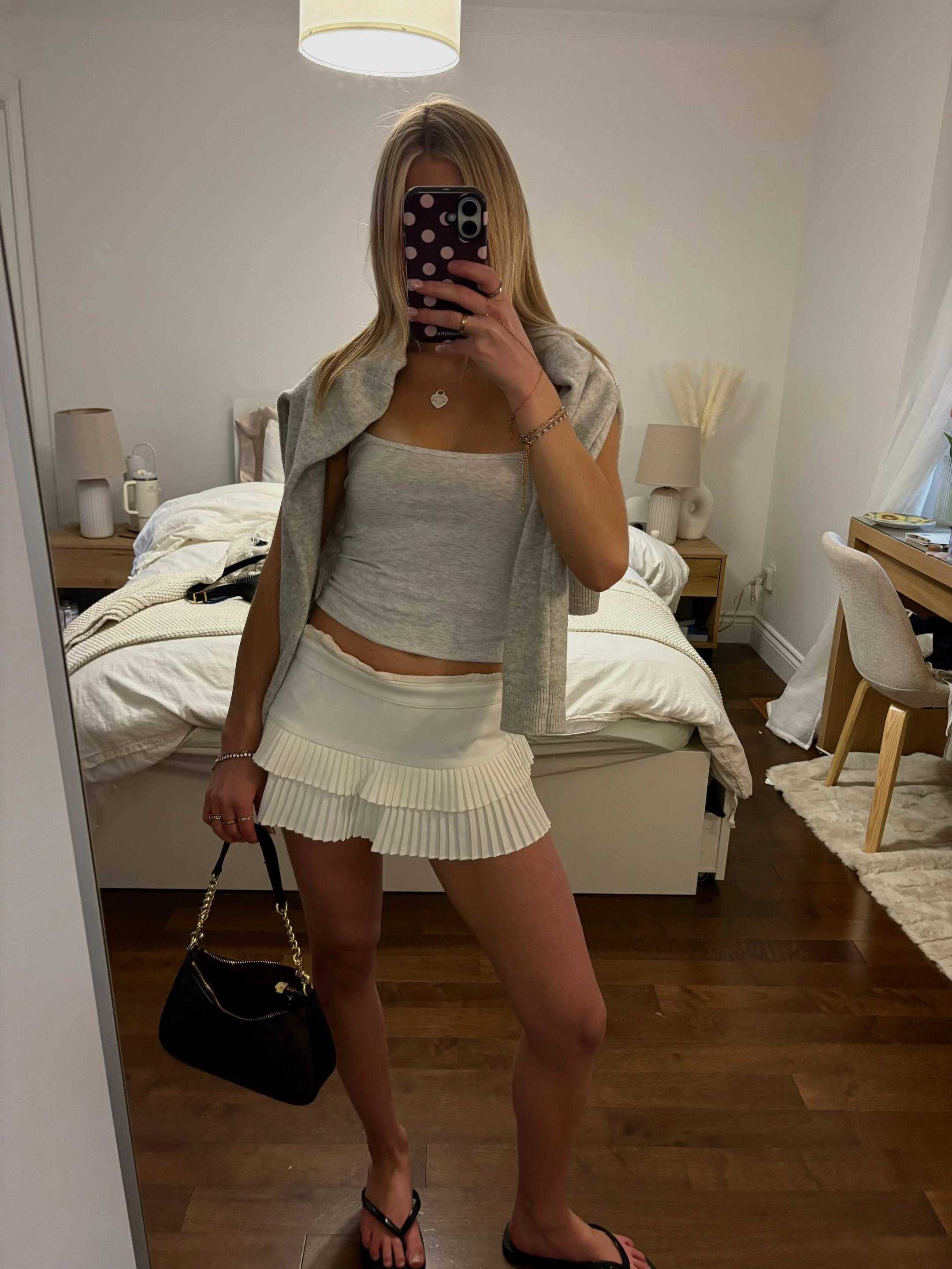 TikTok post by @amelyacotee for Cider. Caption reads: @Cider tysmmmm😘 AMELYA2615 for $ off #fitinspo....