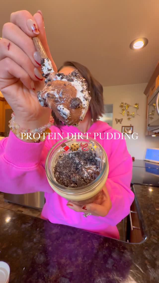 Instagram post by @jenna_bariatricbestie for Clean Simple Eats. Caption reads: one thing about a sweet treat, IMMA HAVE IT‼️🗣️....