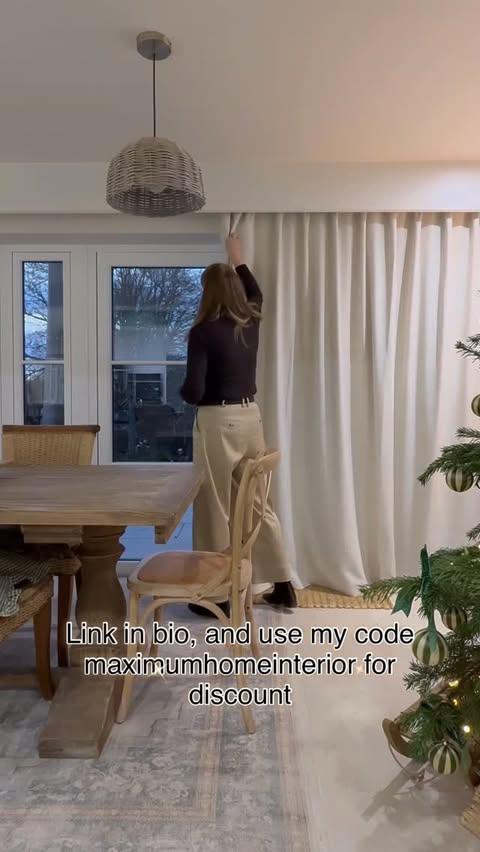 Instagram post by @maximumhomeinterior for Joydeco. Caption reads: [...] to get this house finished 🙄 
Ad/ Well....