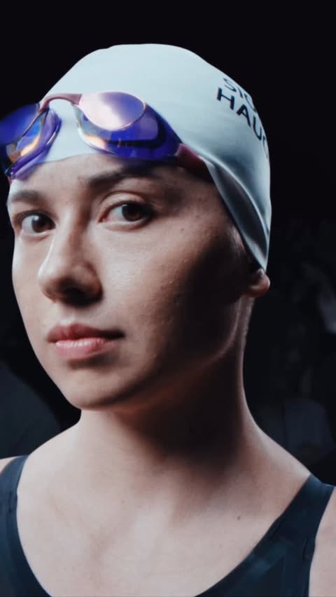 Instagram post by @siobhanhaughey01 for Cathay Pacific. Caption reads: The path to achievement is never a solo journey;....