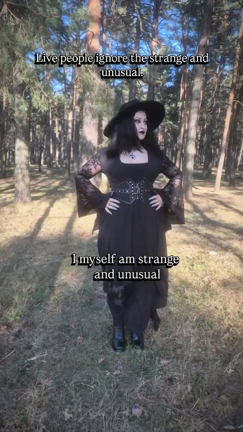 Instagram post by @mifantasmaa for KILLSTAR. Caption reads: [...] and unusual 🐈‍⬛ 💔 .. .. Outfit: @killstar....