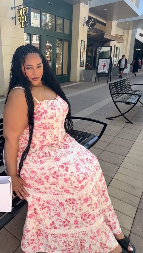 Instagram post by @kalanibagsby for Torrid. Caption reads: [...] comfy, and totally me in this dreamy Torrid....