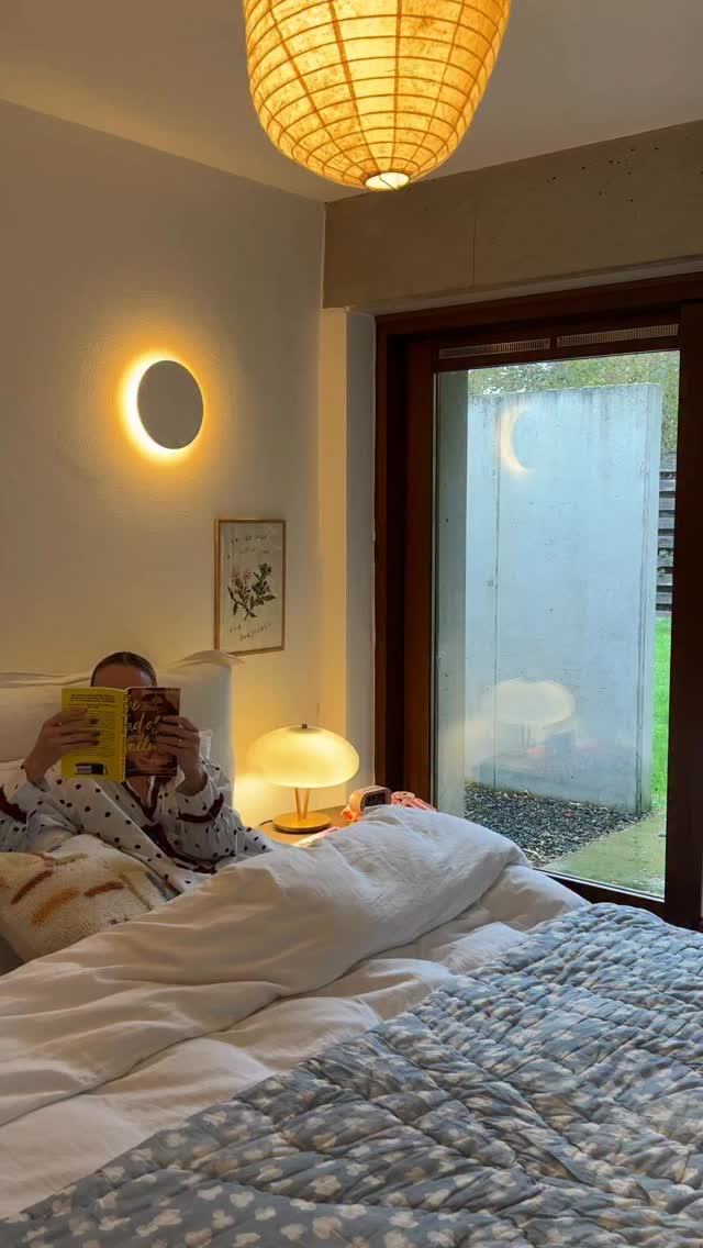 Instagram post by @lanawilman for Smeg Italia. Caption reads: Mornings with @smeg_uk - I recently discovered my....