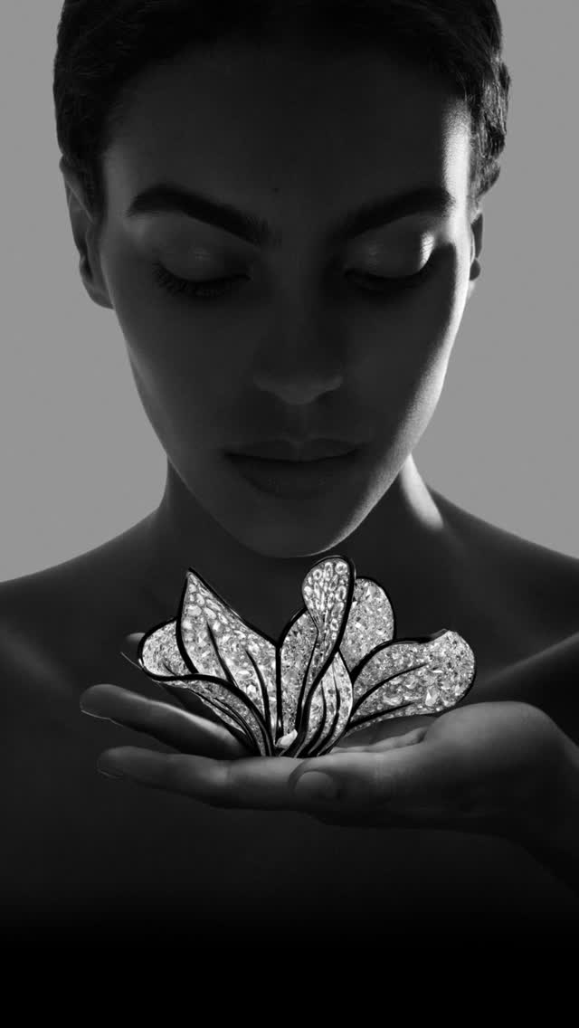 Instagram post by @katerina_perez for Boucheron. Caption reads: #KPLovesHighJewellery | The Cyclamen....