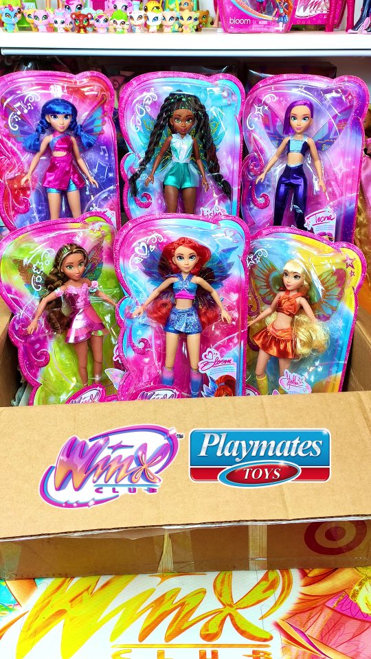 Instagram post by @winxcluball for Winx Club. Caption reads: Unboxing @winxclub by @playmatestoysinc....