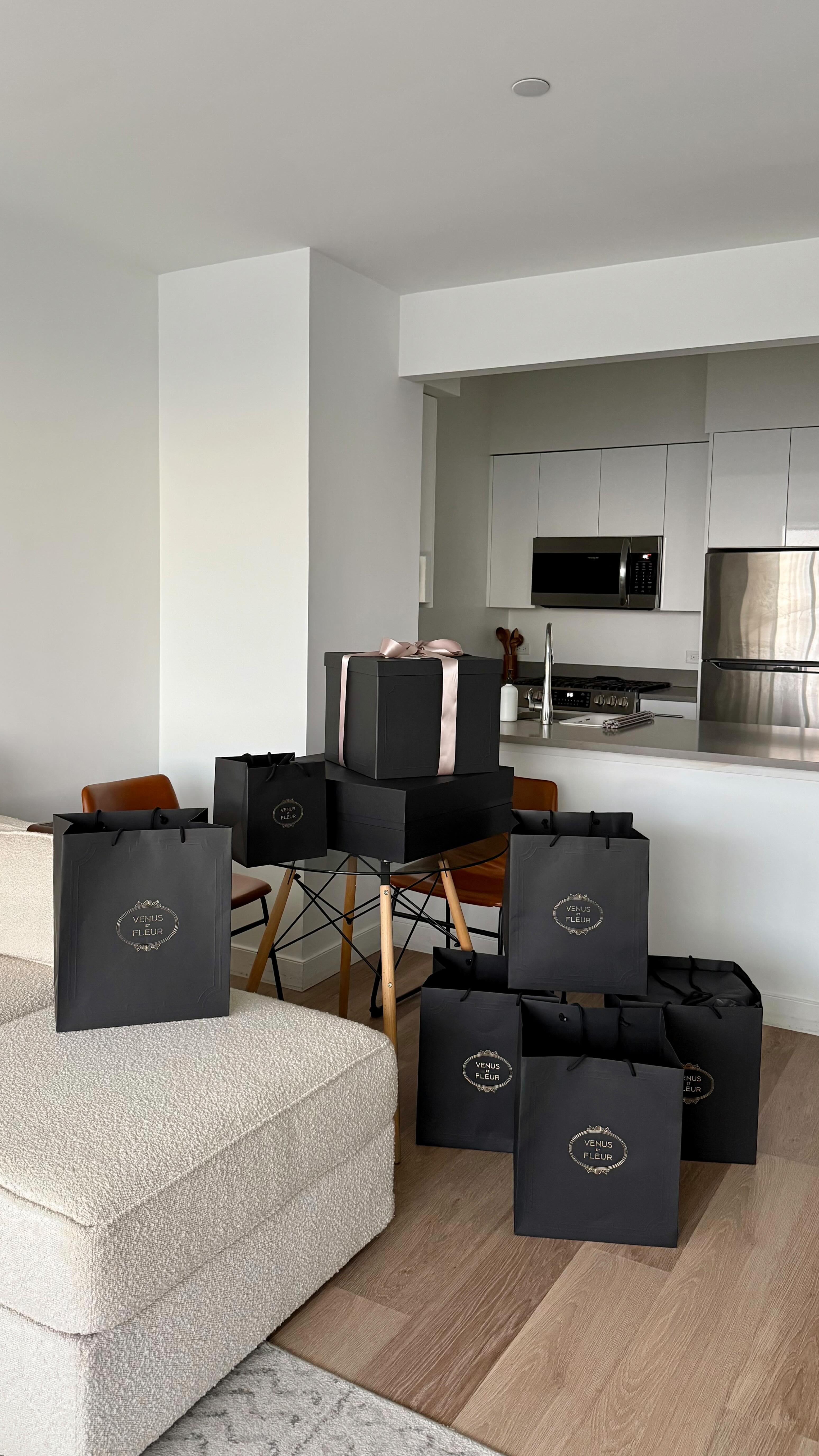 Instagram post by @vishakhaholsambre for Venus et Fleur. Caption reads: [...] excited to fill my apartment with....