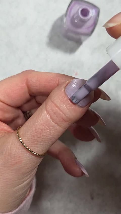 Instagram post by @polishedbyalison for ella+mila. Caption reads: [...] it was already airdrying 😅 Polishes:....