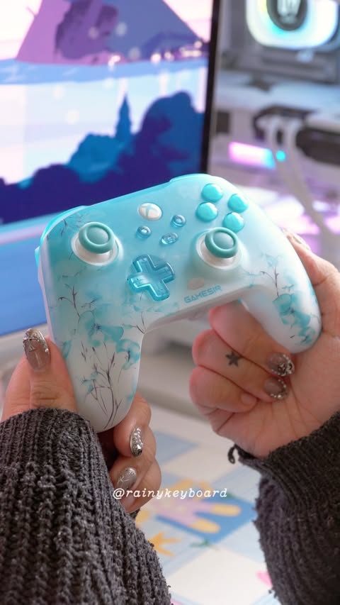 Instagram post by @rainykeyboard for GameSir. Caption reads: [...] CONTROLLERRRR WOOH TwT gifted by @mygamesir....