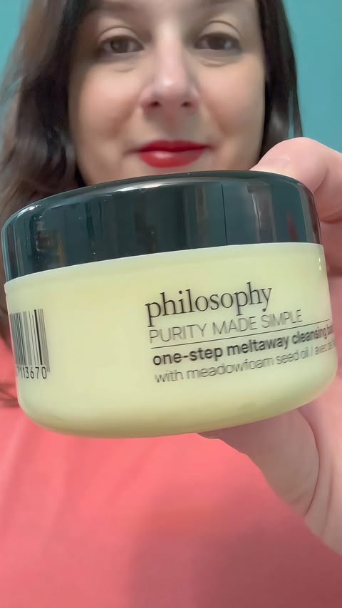 Instagram post by @dutcherstefanie for philosophy. Caption reads: My new fave way to do a one-step nighttime reset.....