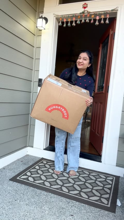 Instagram post by @nidhicooksofficial for Hungryroot. Caption reads: Fresh groceries, quick meals, and so many new....