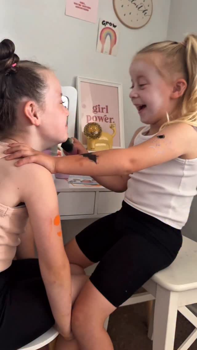 Instagram post by @the_manc_family for Snazaroo. Caption reads: HALLOWEEN CHEAT ALERT 🚨 

Ad | If you’re a busy....