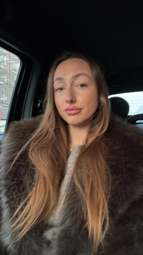 Instagram post by @chooseyourselfacademy for MAONO. Caption reads: Hey girl, if this hit you, take it as your....