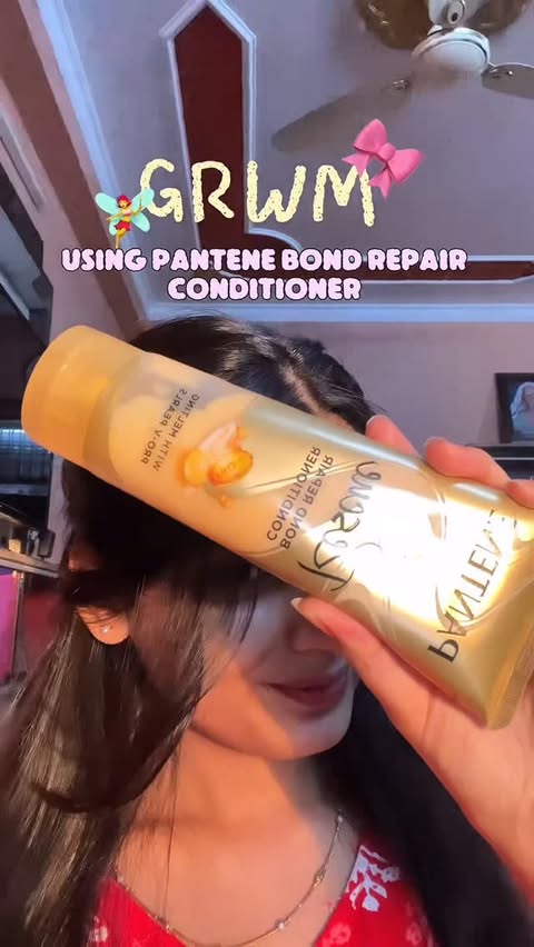 Instagram post by @muskanaesthetics_ for The Hype. Caption reads: [...] 3 years of damage! ❤️✨ @pantene_india....