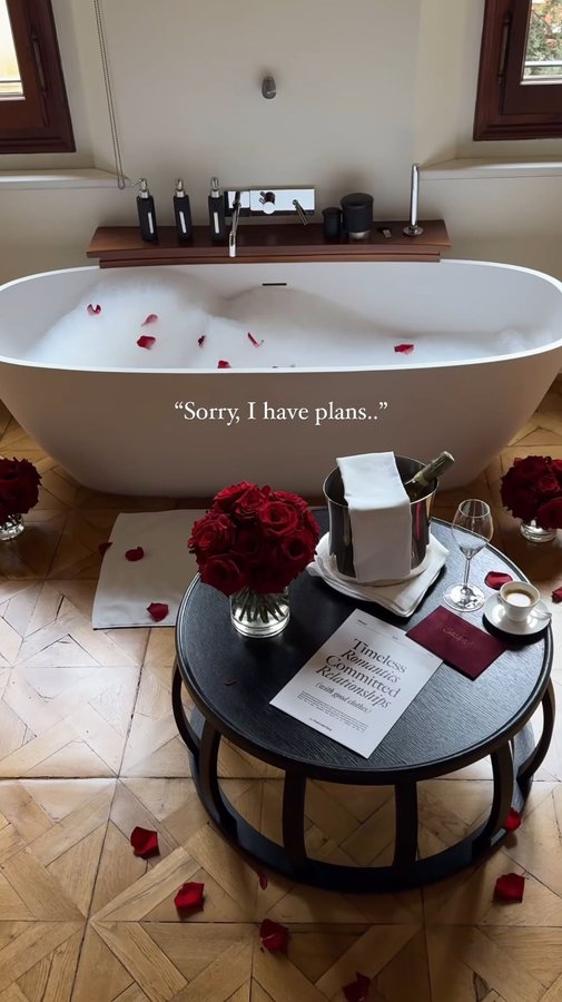 Instagram post by @daphisticated for AKIND. Caption reads: [...] enough of my new diamond studs from....