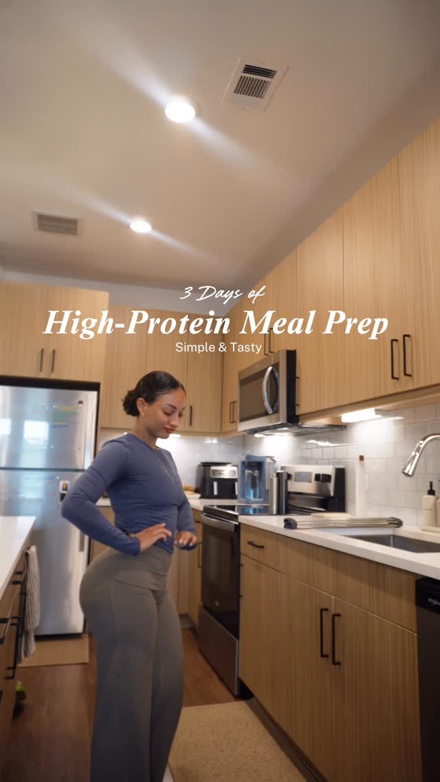 Instagram post by @alexaarika_ for Caraway Home. Caption reads: Meal prep keeps me sane, fed, and on track....