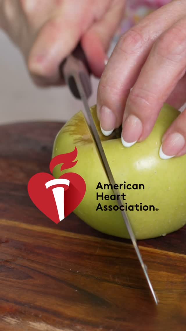 Instagram post by @lasrecetasdelaura for American Heart Association. Caption reads: Every time I go grocery shopping, I’m in....