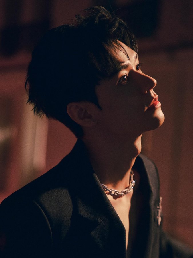 Instagram post by @gongjunhahaha for Messika. Caption reads: Immersing into the neon-lit night of Paris.