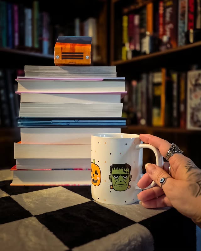 Instagram post by @shadows.in.my.pages for Putnam Books. Caption reads: [...] • Incarnate - Alma Katsu @putnambooks •....