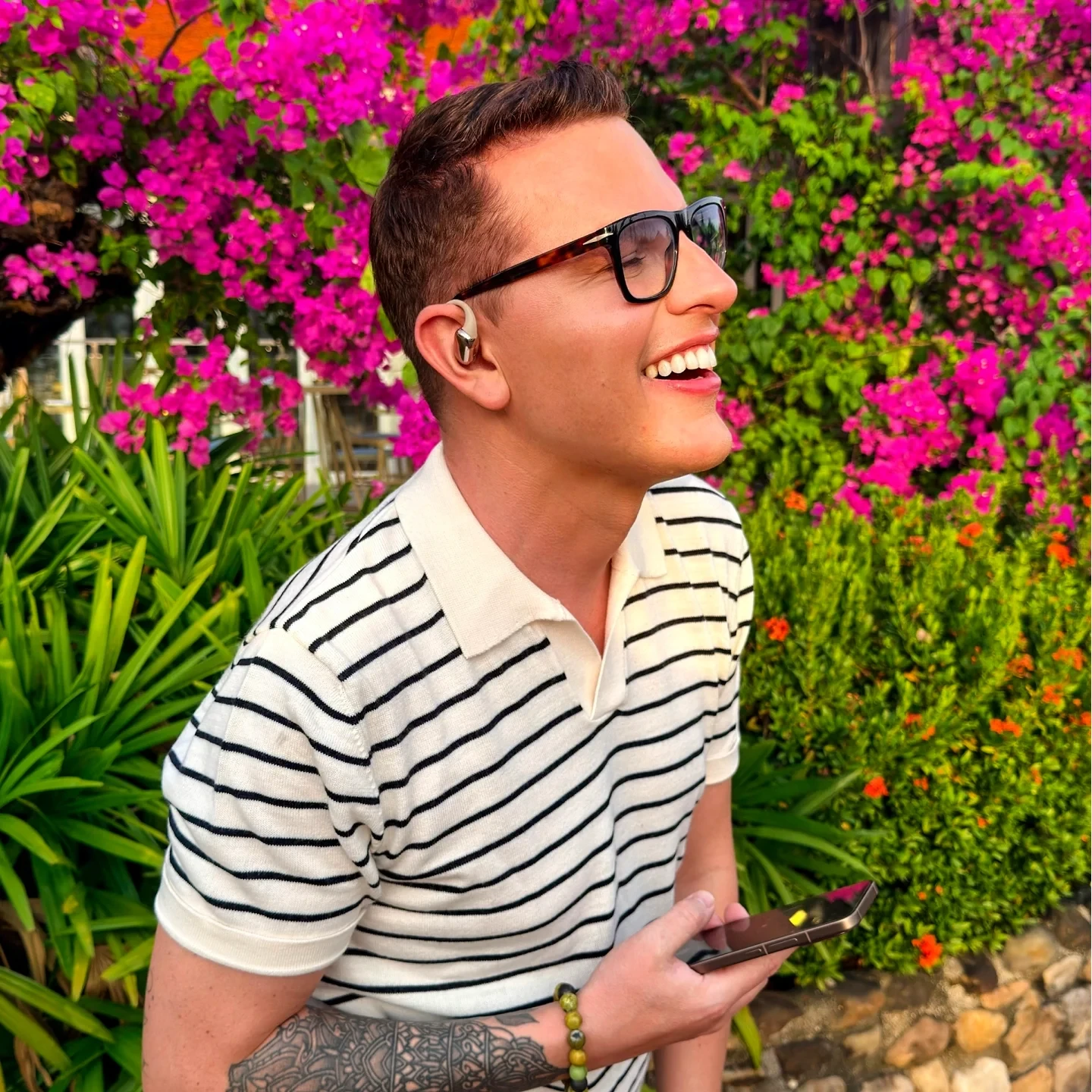 Instagram post by @saugirdas for Xiaomi. Caption reads: [...] - mano "gulto arsenalas":
Xiaomi 15T PRO....