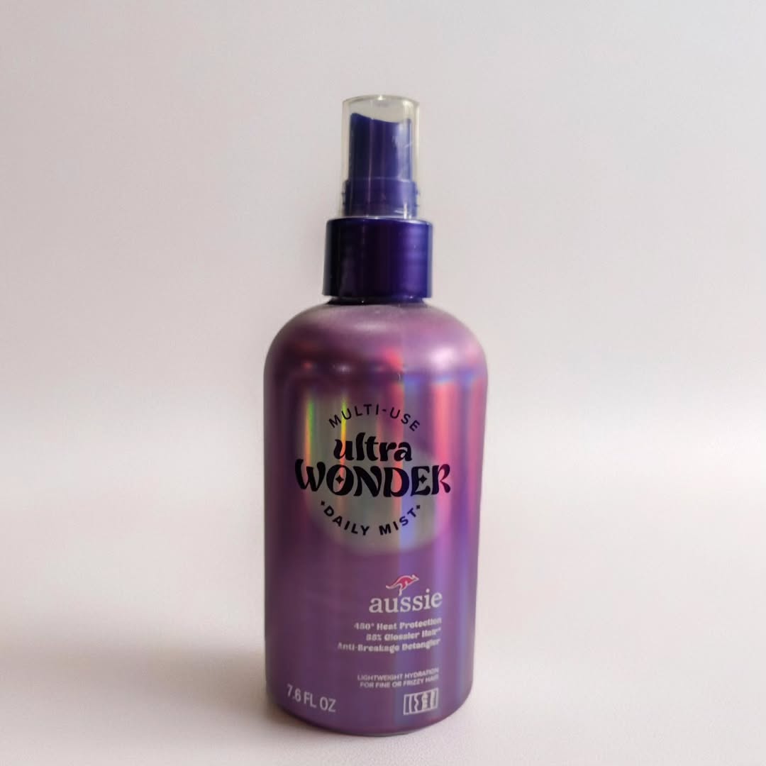 Instagram post by @traceynic99 for Aussie Hair. Caption reads: [...] for gifting me this @influenster and....