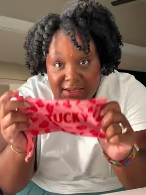 TikTok post by @jellesinclair for TUCKY. Caption reads: [...] tucked look quite right you NEED a @Shop....