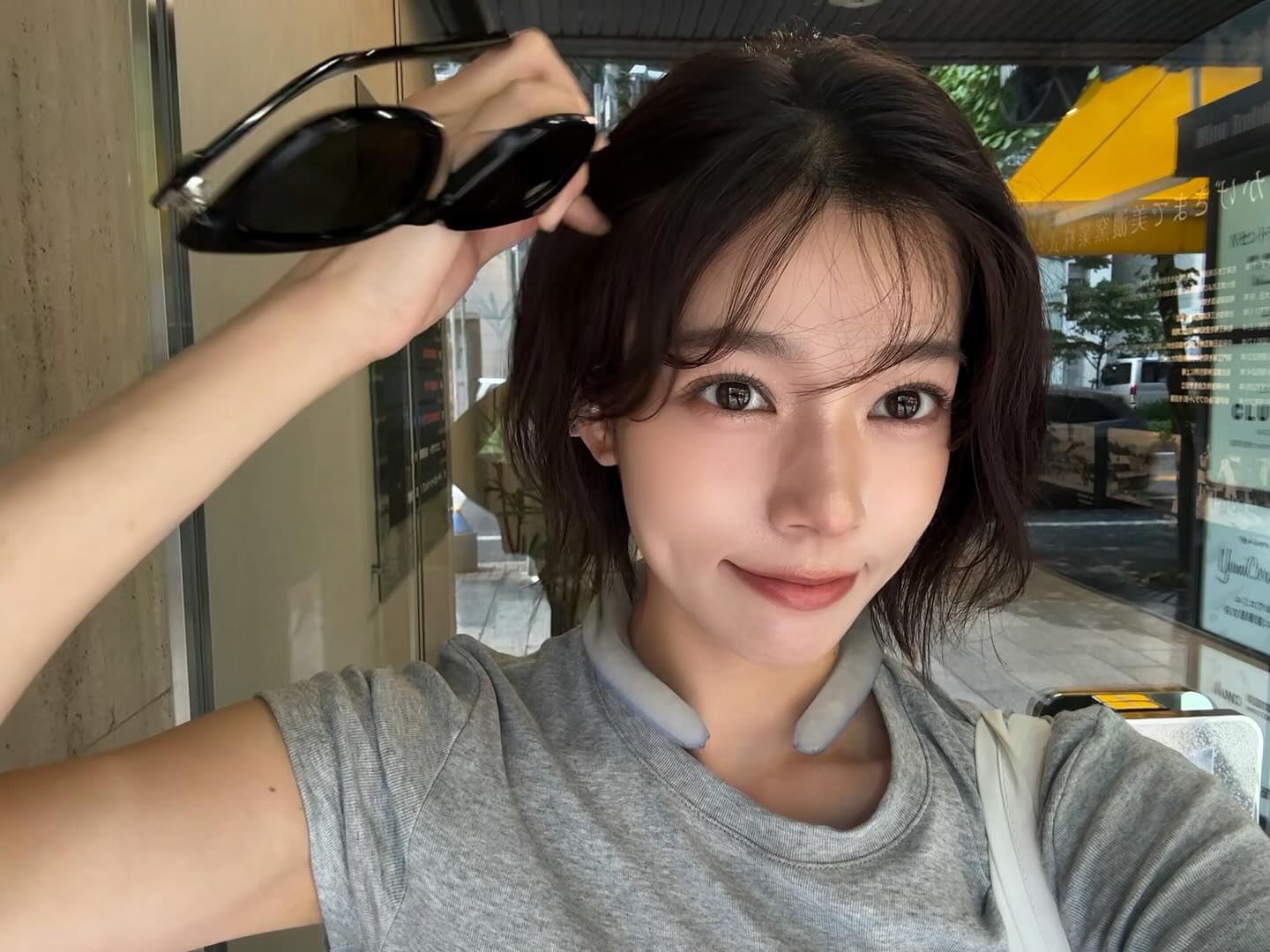 Instagram post by @nakayamario for Shokz. Caption reads: 🎧✨️

耳をふさがない、新しい音体験

“ながら聴き”の概念を変えてくれた、
ShokzのOpe....