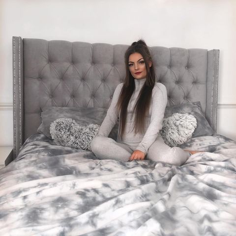 Instagram post by @shornaleigh_x for Arista Living. Caption reads: How gorgeous is our new bed from @arista.living 😍....