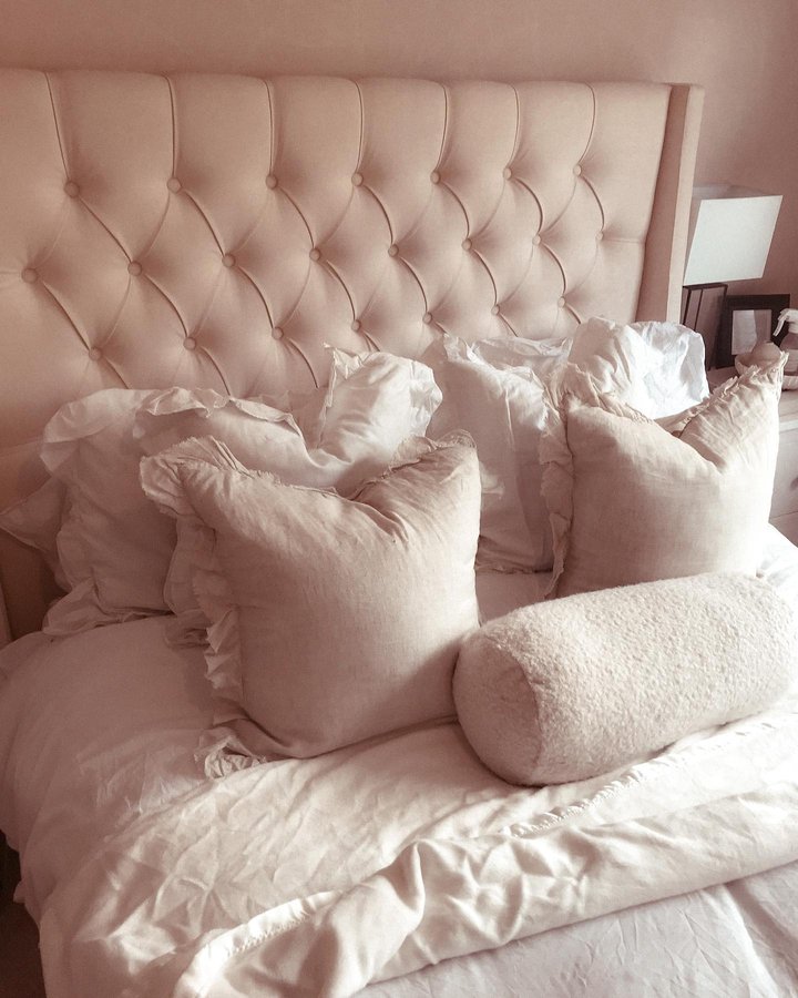 Instagram post by @home.withthemasons for Arista Living. Caption reads: Always remember to fall sleep with a dream and....