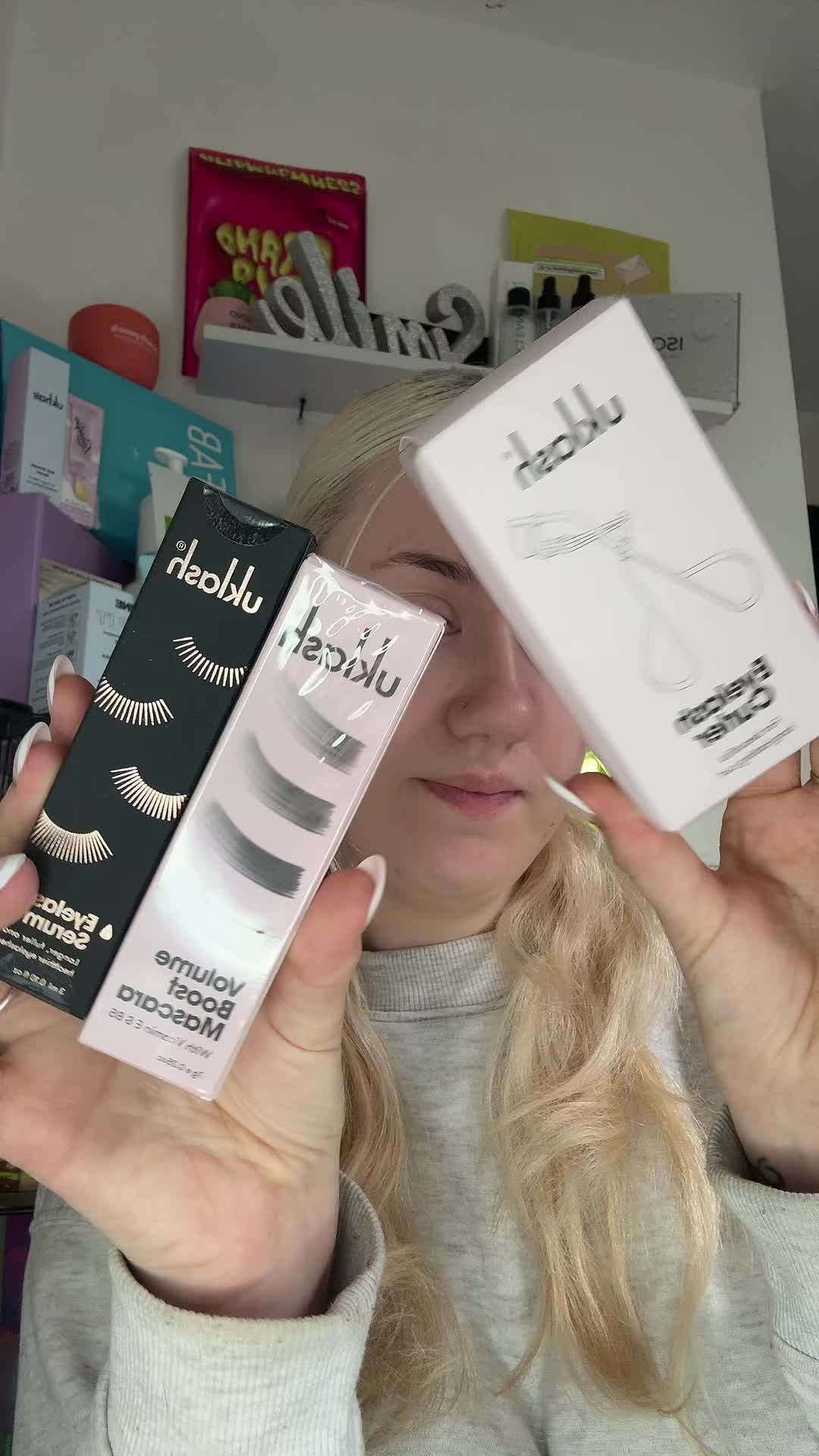 TikTok post by @makeupbychey21_x for UKLASH. Caption reads: @UKLASH complete lash kit 🫶🏼 #fyp [...].