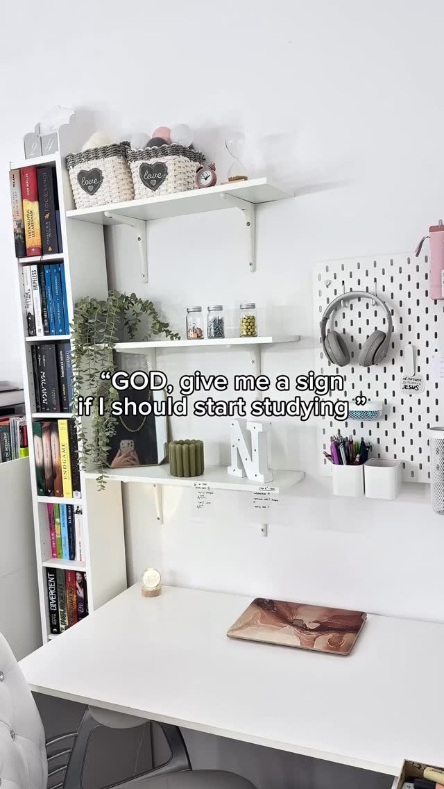 Instagram post by @naoholixstudygram for STABILO. Caption reads: I got the message 😭❤️‍🔥 
•of course I’ll start....