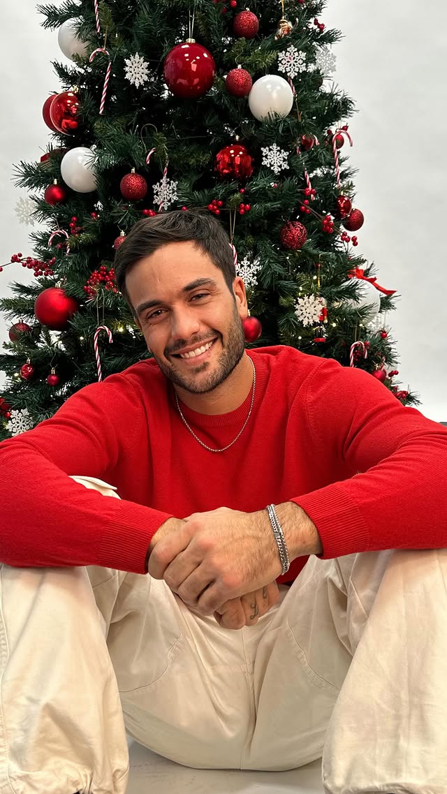 Instagram post by @pierpaolopretelliofficial for Morellato. Caption reads: It’s coming 🎄🎁 @morellato_official....